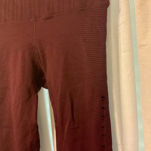 Athleta Laser Cut Salutation Tight Leggings M Purple Perforated High Waist